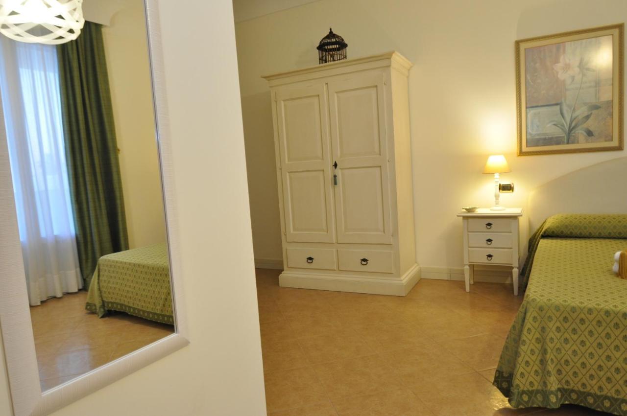 Villa Marcella Room 切萨雷奥港 外观 照片