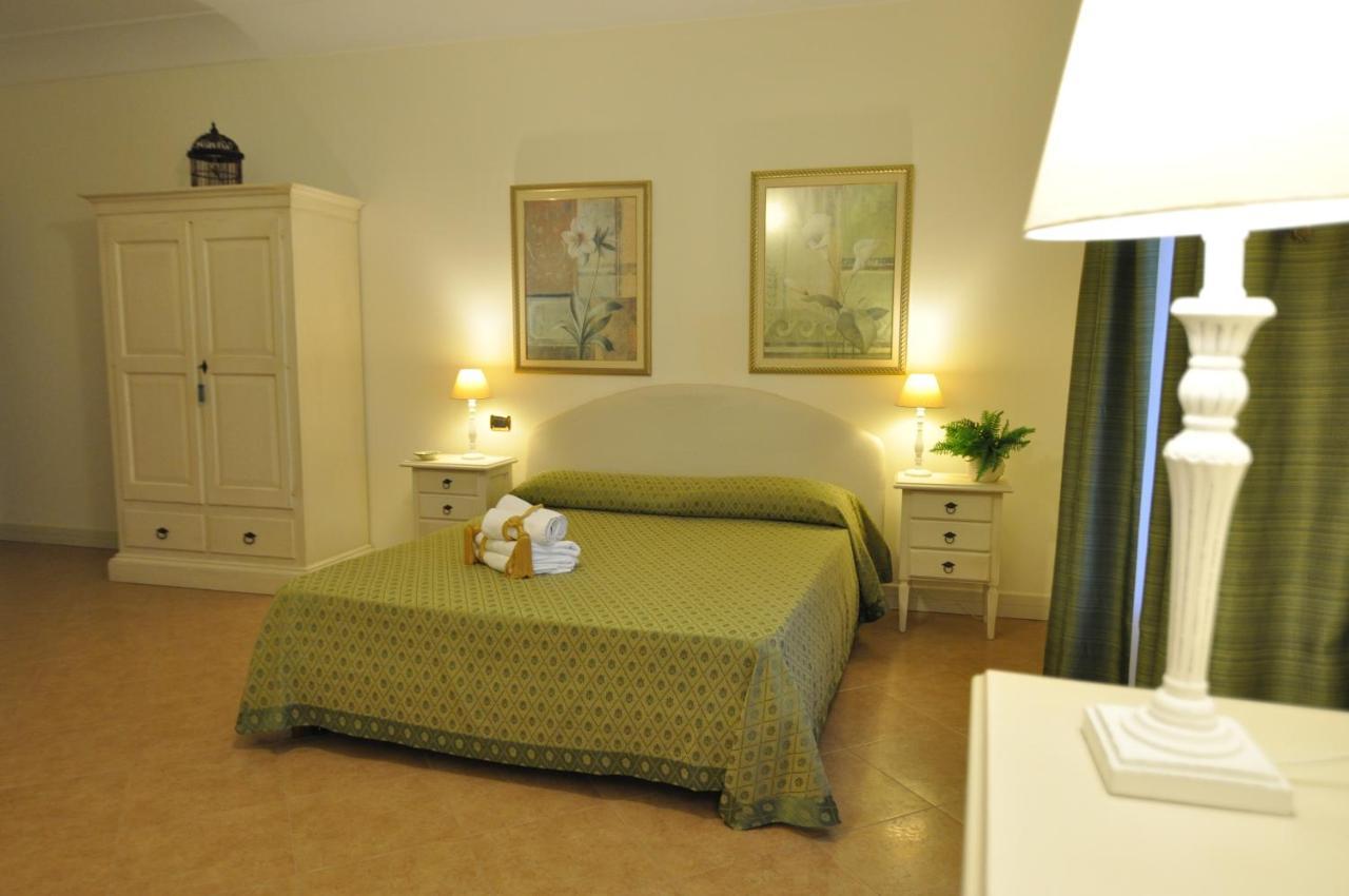 Villa Marcella Room 切萨雷奥港 外观 照片